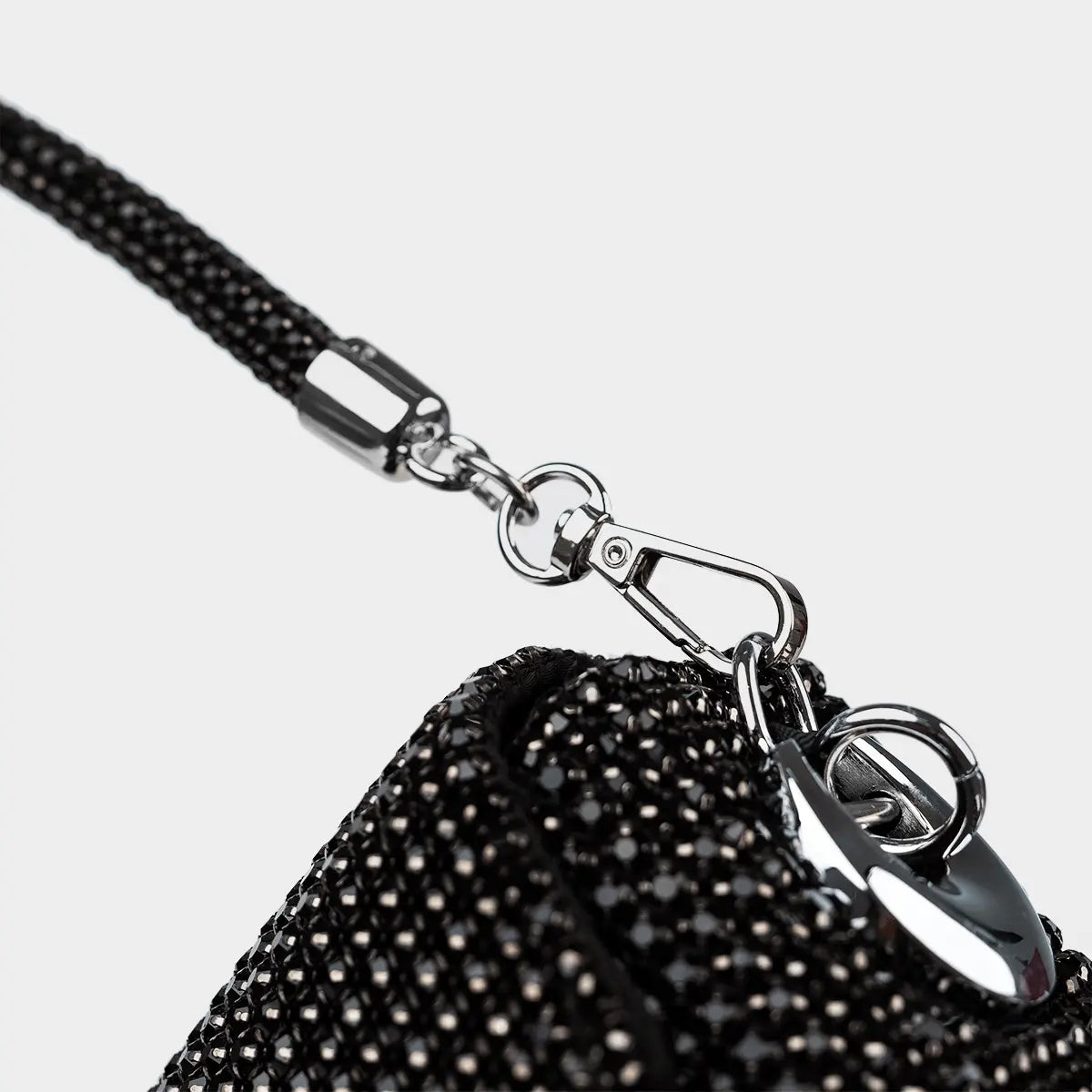 Brilliance Black Leevier